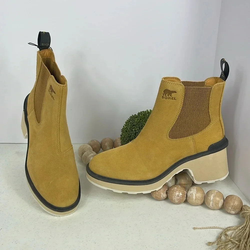 Sorel Hi Line Chelsea Heels Boots Booties Sz 10 Color/ Geo Yellow Jet